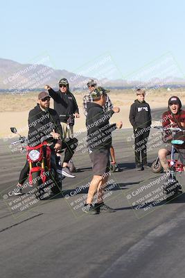 media/Apr-17-2025-Racers Edge (Thu) [[0a0c127f11]]/Around the Pits-Track Walk/